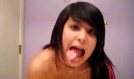 肛門なでる美しいブルネット 女性 専用 の エロ 動画